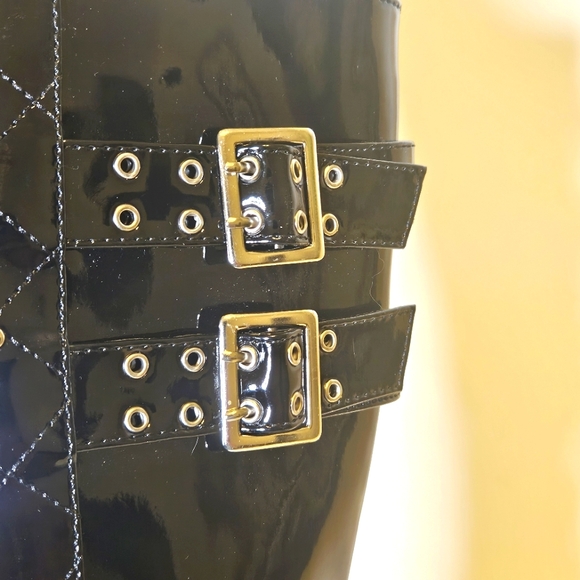 Ellie shoes Black knee boots, with buckles and studs. Size 10 - Picture 5 of 9